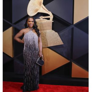 Kandi Burruss Instagram - I’m looking forward to all the blessings that are manifesting in my life! 

Dress: @retrofete
@vpr.creative 
Jewelry: @h.crowne
Shoes: @louboutin 
Styled by: @TheRealNoIGJeremy
MUA: @LaetitiaBeyina
Hair: @alexander_armand 
Nails: @Imnails
📸 @sterlingpics