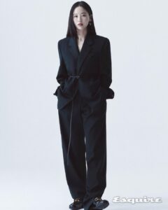 Kang Han-na Instagram - @esquire.korea 🌹🖤