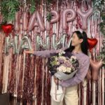 Kang Han-na Instagram - 포근이들과 함께 한 너무나도 신나고 행복했던 예쁜 생일카페🥳💜🎉 #포근이들센스매번감탄감동 #생일카페처음인데원래이렇게재밌어요?! #세젤귀포근이들과 #0130함께🫶🏻