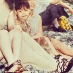 Kang Han-na Instagram - 필름카메라 시절이 그리워요. #90년대