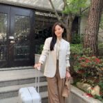 Kang Han-na Instagram - 오늘의 인재🤎 #스타트업