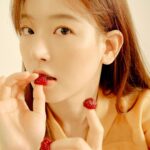 Kang Han-na Instagram - @marieclairekorea 🍓