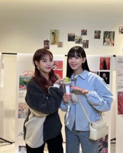 Kang Han-na Instagram - H.E.R..!!!🩷🩷🩷 최고라는 단어로 다 표현할 수 없는 그 이름은..🤫✨