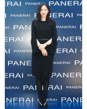 Kang Han-na Instagram - Luminor Due Luna✨

청명한 가을날씨와 어우러지는 운경고택에서 멋진 공연과 함께 파네라이의 아름다운 루미노르 두에 루나 컬렉션을 둘러보는 즐거운 시간을 가졌습니다. 초대해주셔서 감사해요🌹

#광고
#PANERAI