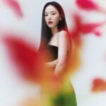 Kang Han-na Instagram - @esquire.korea 🌹🖤
