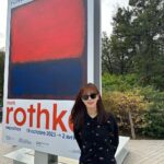 Kang Han-na Instagram - Mark rothko🖤 Louis Vuitton Foundation