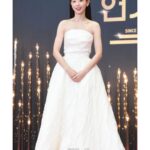 Kang Han-na Instagram - Happy 2023🤍