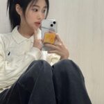 Kang Hye-won Instagram - 🤔🍞