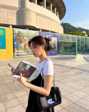 Kang Hye-won Instagram - 
