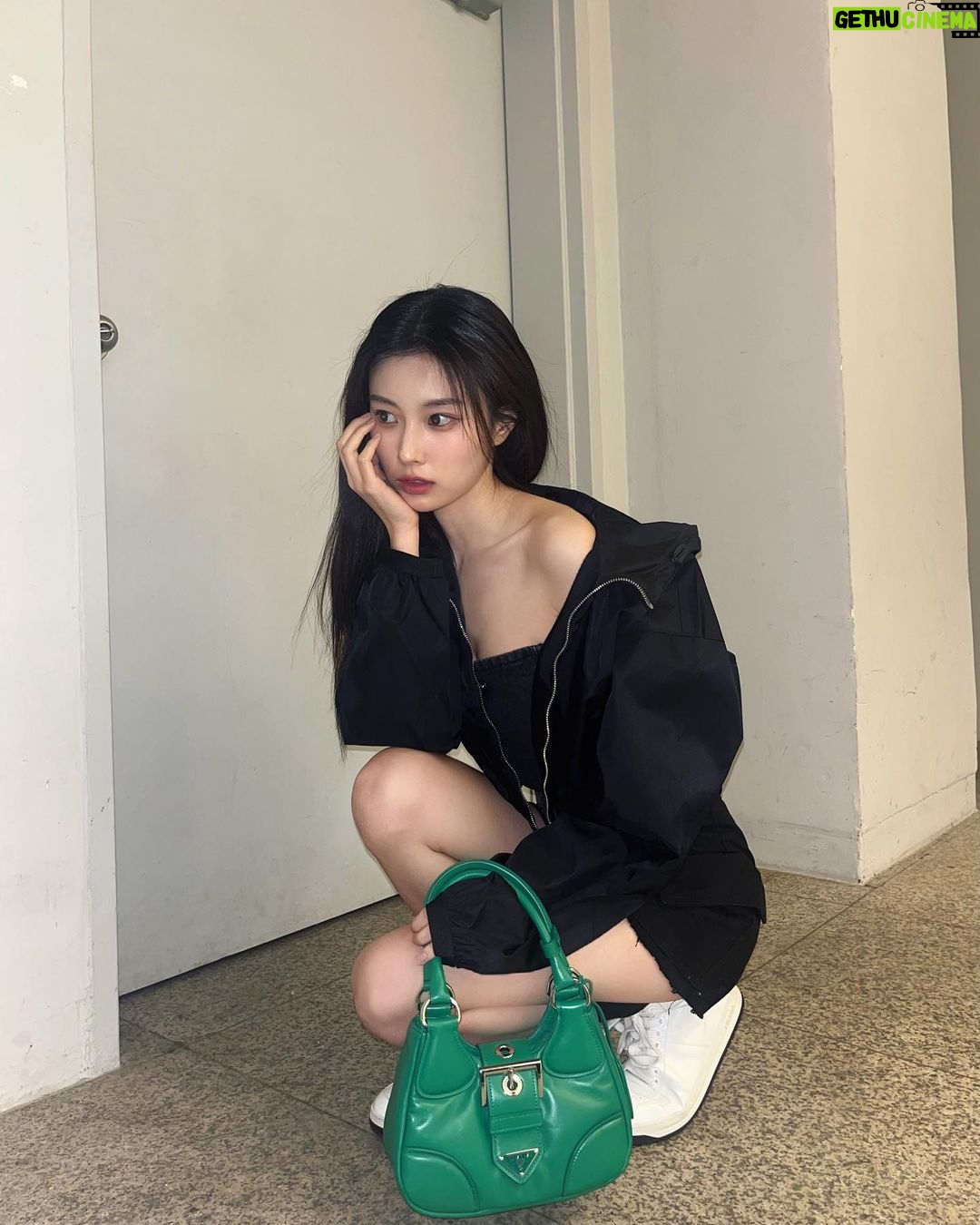 Kang Hye-won Instagram - 2000's style with the new ✨#PradaMoon Bag @prada