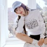 Kang Hye-won Instagram - @voguekorea @mlbkorea 💙🧢💙