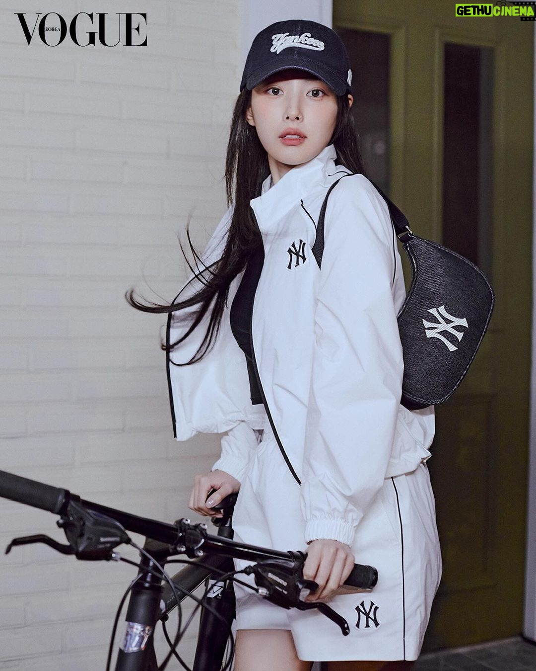Kang Hye-won Instagram - @voguekorea @mlbkorea ๐๐งข๐