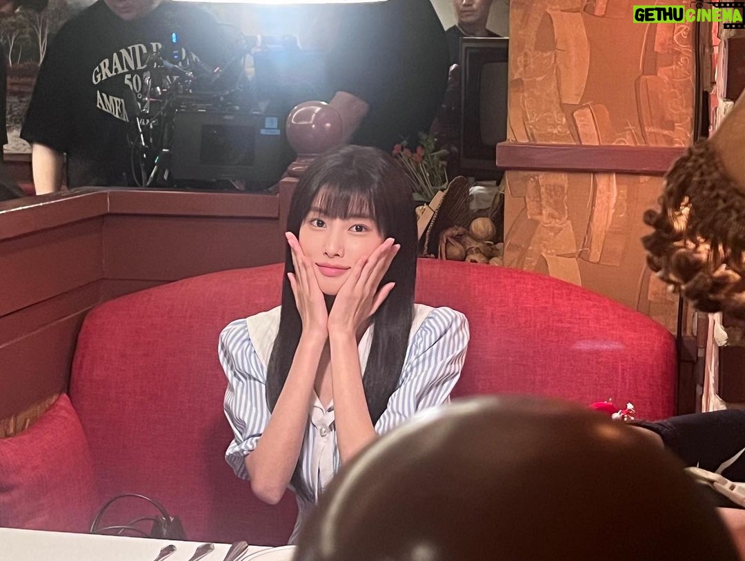 Kang Hye-won Instagram - @coupangplay 에 소년시대 보러 가요오🫧