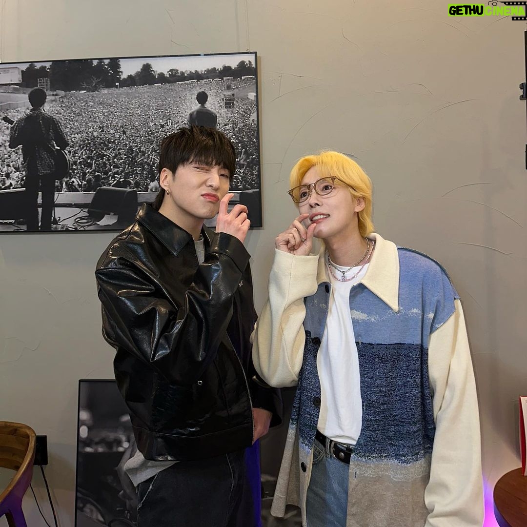 Kang Seung-yoon Instagram - 진우형이랑 오랜만에 🍺🍻🍶😵💫#술먹지상렬