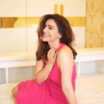 Kangna Sharma Instagram - Say it to my face , Not through status 🙂