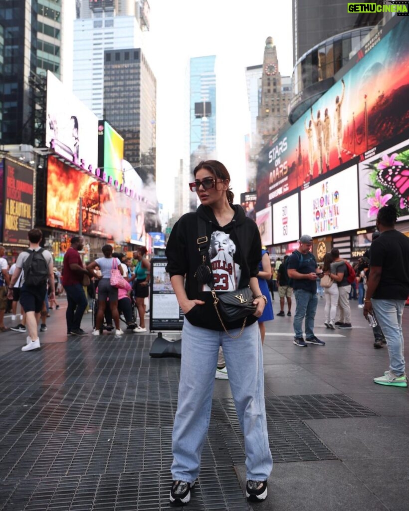 Kangna Sharma Instagram - New York Time square ❤