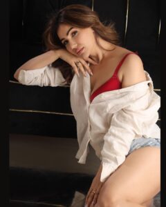 Kangna Sharma Instagram - What about this ❤️