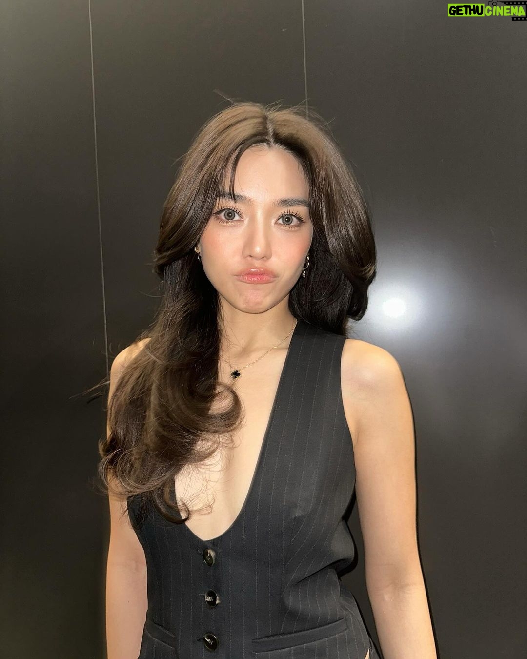 Kannarun Wongkajonklai Instagram - 🐰🖤 @tresemmethailand