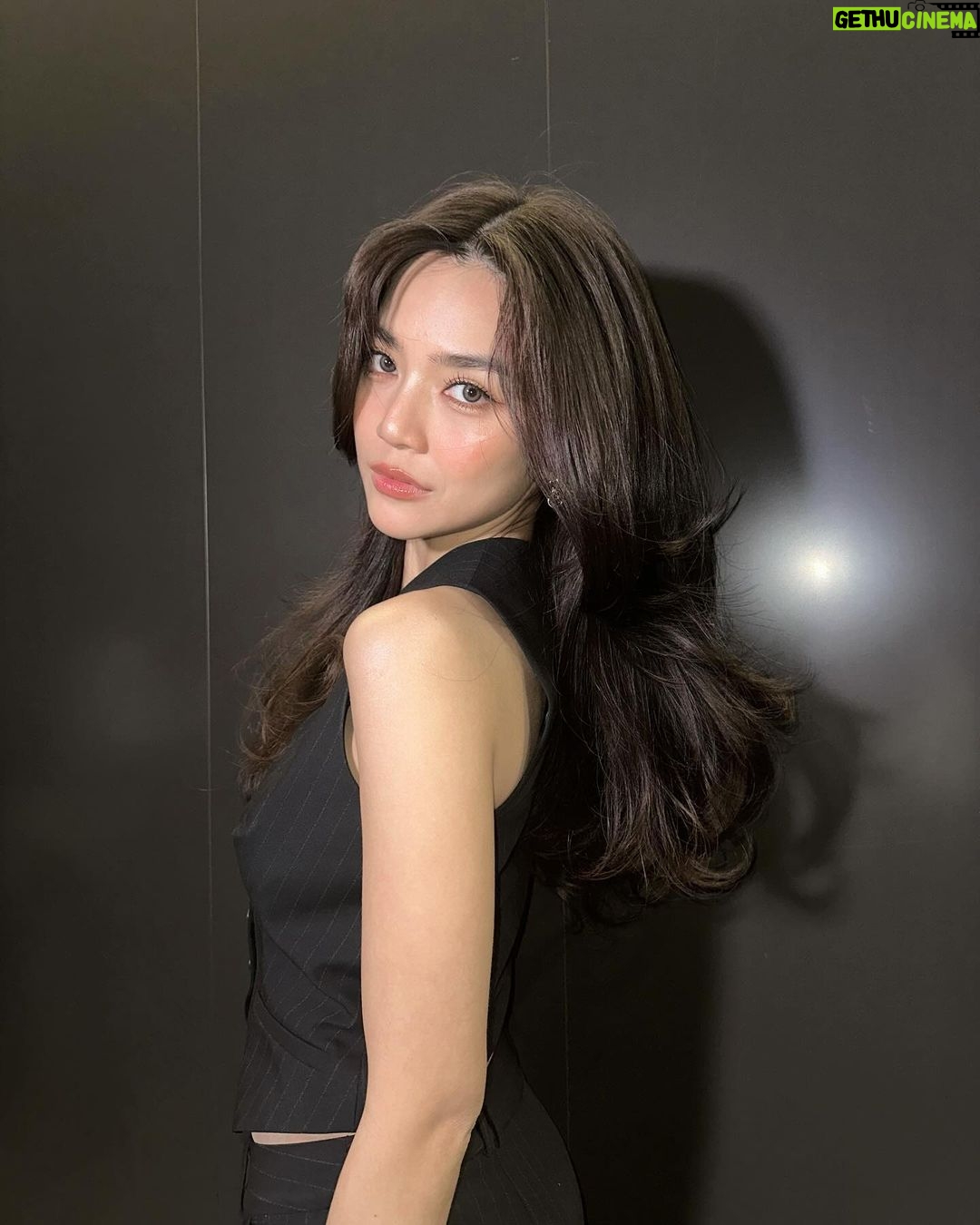 Kannarun Wongkajonklai Instagram - 🐰🖤 @tresemmethailand