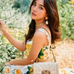 Kannarun Wongkajonklai Instagram – When spring is here 🌼🌼
#DGPS24 #DolceGabbana
#DGDevotionBag