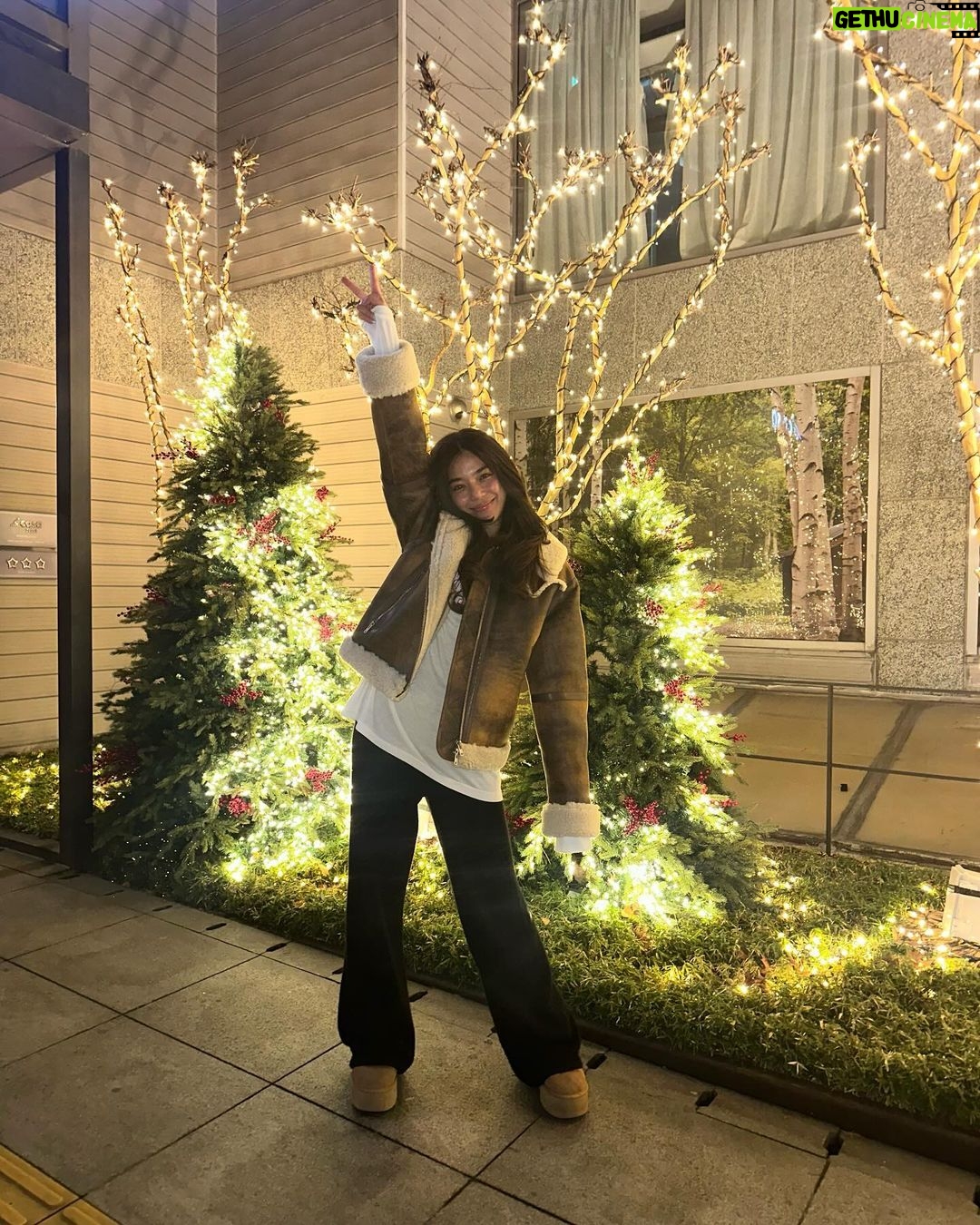 Kannarun Wongkajonklai Instagram - Festive vibe is still going on 🐰⭐️