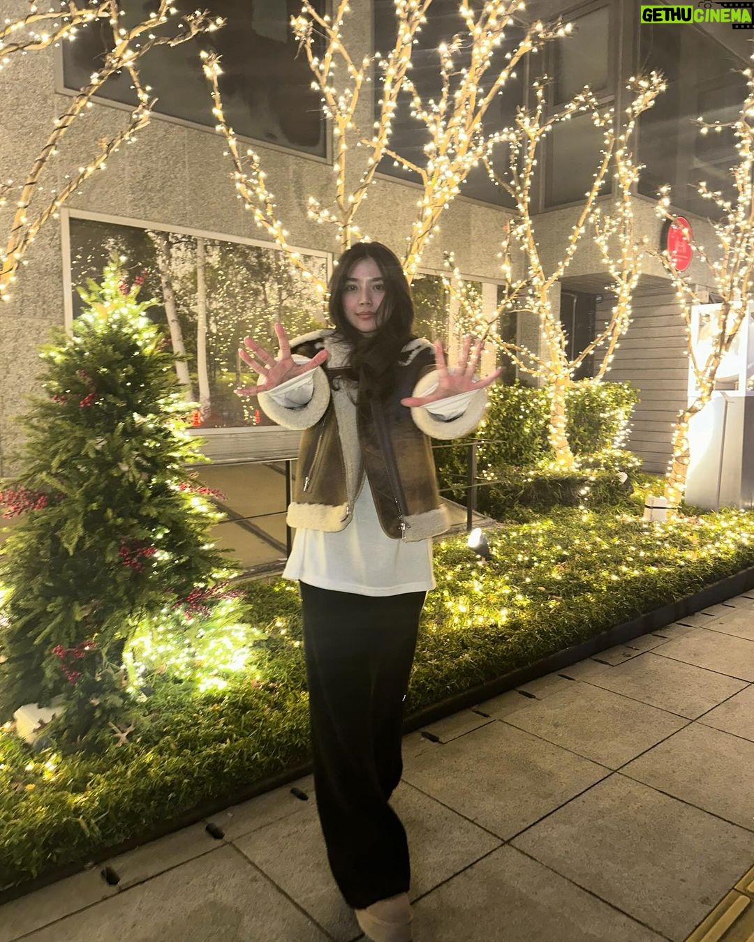 Kannarun Wongkajonklai Instagram - Festive vibe is still going on 🐰⭐️