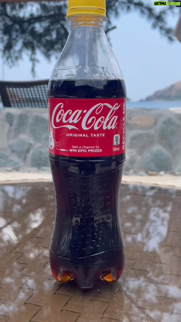 Kaori Oinuma Instagram - Get a chance to experience the thrill of winning a 5 DAY ALL EXPENSE-PAID trip to South Korea with 4 of your friends, cash prizes, spotify and gaming vouchers, and MANY MORE! Watch my video now to see how easy it is to join the exciting new Coca-Cola KPOP promo. Start by buying your preferred Coke, Sprite, or Royal bottle (with a yellow cap), then PEEL the label to find the unique CODE, and lastly, ENTER it on Coca-Cola’s Facebook Messenger to get a chance to win EPIC PRIZES! It’s just that easy, so JOIN NOW! Terms and conditions apply. See coca-cola.com.ph for full T&C and Privacy Policy DOH-FDA CFRR Permit No: 0016 s. 2023 #CocaCola #CokeKPOPromo
