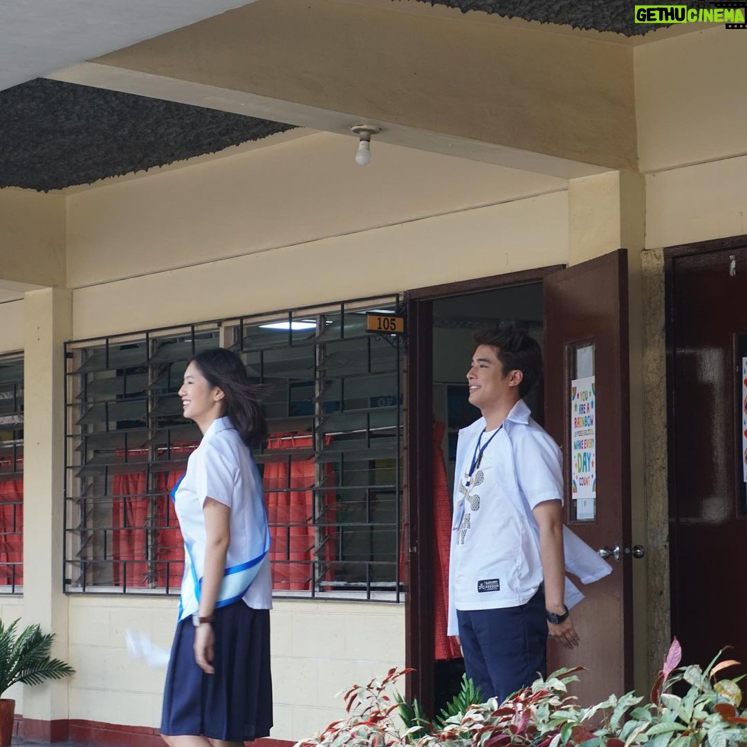 Kaori Oinuma Instagram - Sinong hindi pa nakaka move-on?🤝🏻 Watch our short film “School Year 2007” on @newhopeclub’s YouTube Channel!✌🏻