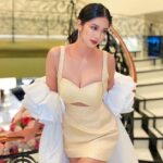 Kaori Oinuma Instagram - a magical night to remember ✨ peach gown: @lsw_ph yellow dress: @stephtancouture stylist: @myrrhlaoto assistant stylist: @edjgalang @mc.king.tosh makeup: @aronguevara_ hair: @brixbatalla nails: @extraordinail