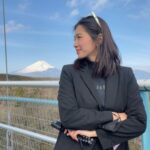 Kaori Oinuma Instagram - how’s the view?🗻