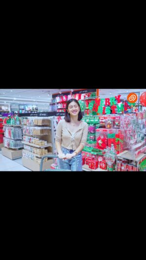 Kaori Oinuma Instagram - I was able to finish all my Christmas shopping at @smstationeryph at SM Megamall with their super complete and affordable collection of gifts and gift wraps! Shop at #SMStationery for your friends and family this holiday season!

📞 Order via Viber 0917 8STATIO (0917 8782846) 
🛒 Shop online at SMStationery.com
🛒 Shop at ShopSM https://bit.ly/SSIShopSM
🏬 Visit The SM Store branch nearest you https://bit.ly/3zsuyT6