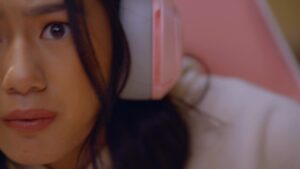 Kaori Oinuma Instagram - I am thrilled to share with you guys the song i have been working on with my co-rise artists @markus, @gigidelanaofficial and @pldthome for this Valentine’s day.  I may be new to singing but this project resonates with me. Connecting with my loved ones helped me realize that I can always be a better version of myself as long as I stay genuine and honest.

Check out what PLDT Home wants to teach us about love - all kinds of it - by clicking the link in my bio.

 #SpeedThatMovesYou