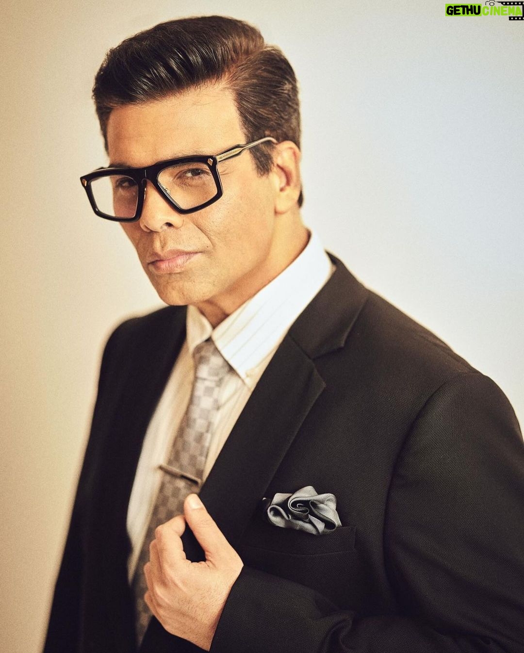Karan Johar Instagram - Honoured and humbled to have won the @forbesindia ICON OF EXCELLENCE AWARD! Grateful for doing what I love the most …. Telling stories ❤️ Styled by @ekalakhani 📷 @sheldon.santos
