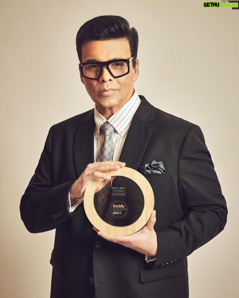 Karan Johar Instagram - Honoured and humbled to have won the @forbesindia ICON OF EXCELLENCE AWARD! Grateful for doing what I love the most …. Telling stories ❤ Styled by @ekalakhani 📷 @sheldon.santos