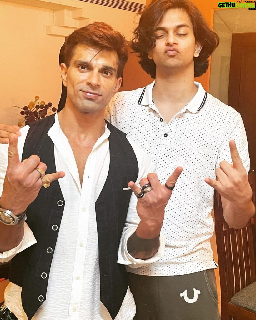 Karan Singh Grover Instagram - 🔱 Wish you a very very very happy birthday @anitejsrealaccount May you grow, prosper and flourish with every passing day and may you always be in infinite abundance! Love you! ❤️❤️❤️