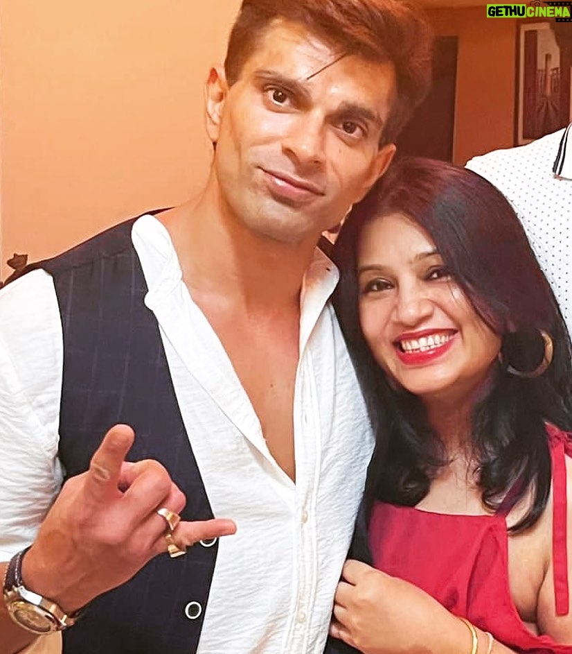 Karan Singh Grover Instagram - 🔱 Wish you a very very wry happy birthday Soni! @sonibasu may you always be the shining light you are!!!