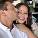 Karan Singh Grover Instagram - Tum hi ho❤️🧿 #monkeylove