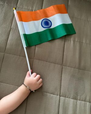 Karan Singh Grover Instagram - Happy Independence Day ❤️🙏
Jai Hind 🙏
🧿🧿🧿🧿🧿🧿🧿