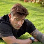 Karan Singh Grover Instagram - 🔱 Earthing…