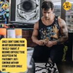 Karan Singh Grover Instagram - As part of our exclusive monsoon-series, actor-artist Karan Singh Grover talks about being a professional artist, how his daughter Devi has impacted his art and why he wishes to exhibit his paintings abroad. Story by @soumyavajpayee16 @iamksgofficial #karansinghgrover #painting #monsoonshoot #HTcityshowbiz #HTCity #devibasusinghgrover #bipashabasu #bollywoodupates #bollywoodactor #HTCity