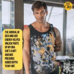 Karan Singh Grover Instagram - As part of our exclusive monsoon-series, actor-artist Karan Singh Grover talks about being a professional artist, how his daughter Devi has impacted his art and why he wishes to exhibit his paintings abroad. Story by @soumyavajpayee16 @iamksgofficial #karansinghgrover #painting #monsoonshoot #HTcityshowbiz #HTCity #devibasusinghgrover #bipashabasu #bollywoodupates #bollywoodactor #HTCity