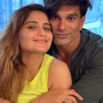 Karan Singh Grover Instagram - 🔱 Wish you a very very very happy birthday @artisingh5 May universe bless you everything that you desire and may you shine more with every passing day! Love you soooooo much!! #crazyandproud #loveyouforlife