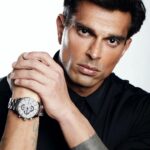 Karan Singh Grover Instagram - 🔱 Classic is my style! Whether clothes or accessories! My timex watch is a classic timepiece! What's your style? @timex.india TimexIndia #Timex #TimexWatches #Heritage #legacy #Ad