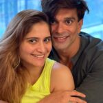 Karan Singh Grover Instagram - 🔱 Wish you a very very very happy birthday @artisingh5 May universe bless you everything that you desire and may you shine more with every passing day! Love you soooooo much!! #crazyandproud #loveyouforlife