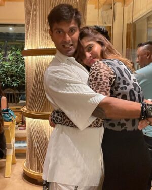 Karan Singh Grover Instagram - 🔱
Wish you a very very very happy birthday @artisingh5 
May universe bless you everything that you desire and may you shine more with every passing day! Love you soooooo much!!
#crazyandproud #loveyouforlife