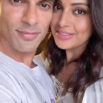 Karan Singh Grover Instagram – Monkeylove Forever❤️🧿
#newparents #monkeylove #grateful #blessed