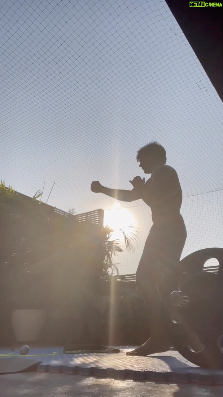 Karan Singh Grover Instagram - 🔱 Unending battle between the light and the shadow. #workout #fitness #wingchun #fitnessmotivation #fit #training #health #fitfam #lifestyle #exercise #muscle #healthy #sport