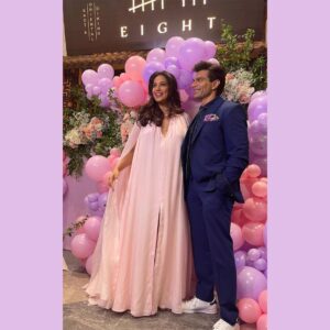 Karan Singh Grover Instagram - Thank you @eightrestaurantindia  @prashantissar  @atularuia  @phoenixpalladium ,for being such generous hosts and showering us with unending extravagance! It will be  a night remembered by all ❤️
#littlemonkeyontheway #parentstobe #babyshower #monkeylove