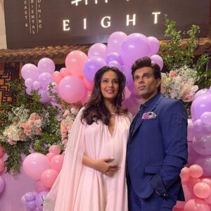 Karan Singh Grover Instagram - Thank you @eightrestaurantindia  @prashantissar  @atularuia  @phoenixpalladium ,for being such generous hosts and showering us with unending extravagance! It will be  a night remembered by all ❤️
#littlemonkeyontheway #parentstobe #babyshower #monkeylove