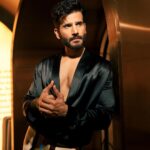Karan Tacker Instagram - Dressed for the Best, GQ, ‘bout last night🥂 Outfit @anamikakhanna.in Shoes @louboutinworld Styled @rahulvijay1988 Photos @onegreymood HMU @sachin_ghankutkar